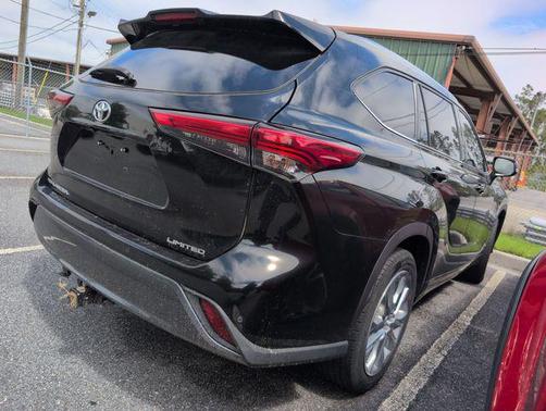 Midnight Black Metallic 2020 Toyota Highlander Limited