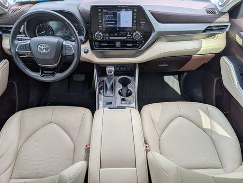 Midnight Black Metallic 2020 Toyota Highlander Limited