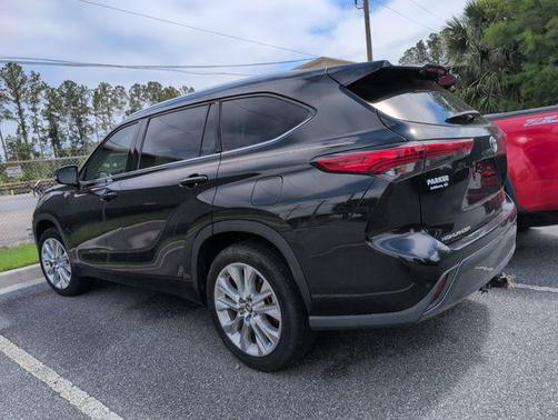 Midnight Black Metallic 2020 Toyota Highlander Limited