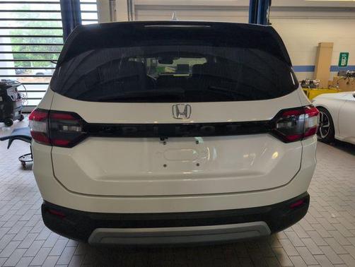 Platinum White 2024 Honda Pilot EX-L