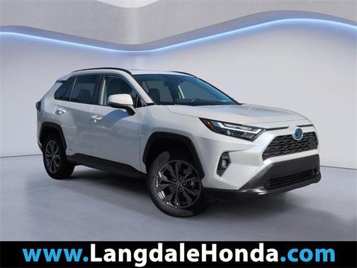 2022 Toyota RAV4 Hybrid XLE Premium