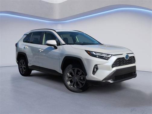 2022 Toyota RAV4 Hybrid XLE Premium