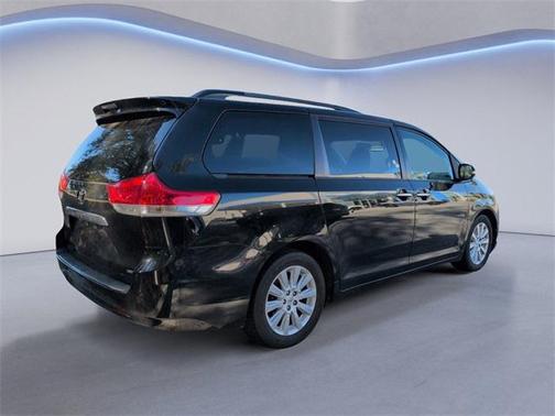 2014 Toyota Sienna XLE