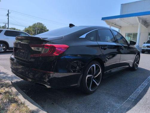 Crystal Black Pearl 2022 Honda Accord Sport 2.0T