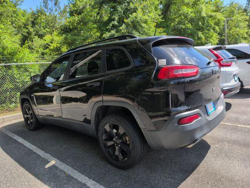 Diamond Black Crystal Pearlcoat 2017 Jeep Cherokee Altitude