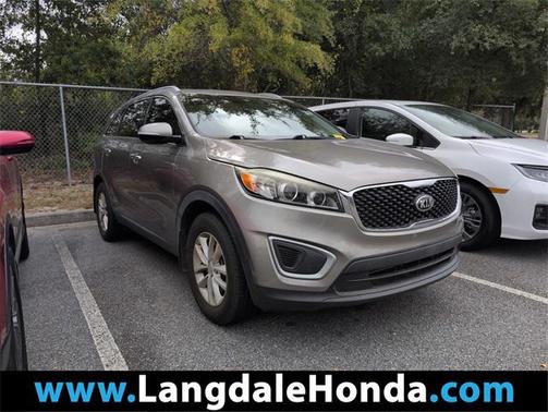 2017 Kia Sorento LX