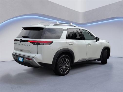 2024 Nissan Pathfinder SL FWD