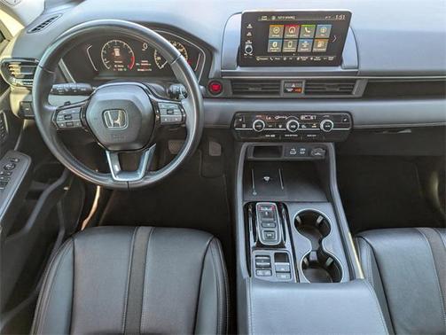 2023 Honda Pilot Touring 8-Passenger