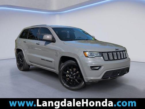 Sting-Gray Clearcoat 2020 Jeep Grand Cherokee Altitude