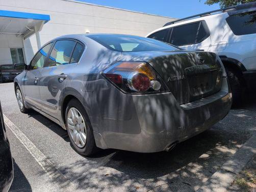 Radiant Silver Metallic 2009 Nissan Altima 2.5 S