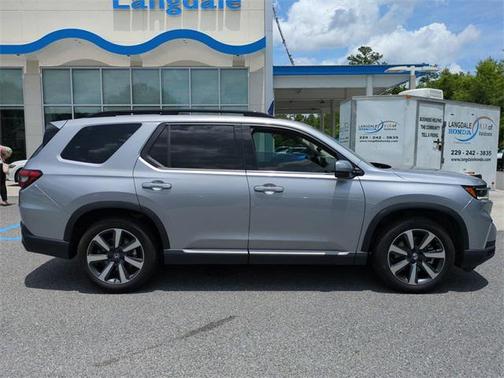 2025 Honda Pilot Touring 8-Passenger