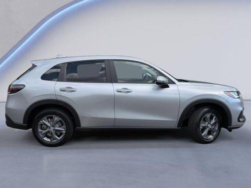 Silver Metallic 2027 Honda HR-V LX