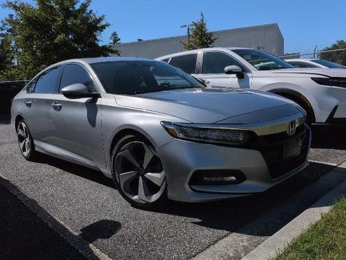 2019 Honda Accord Touring 2.0T