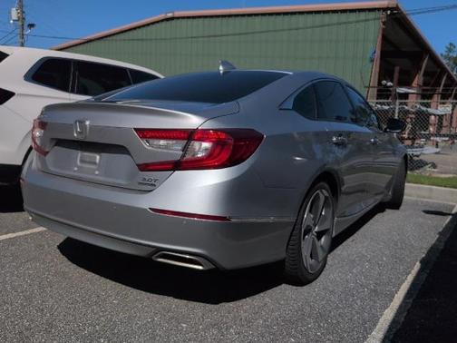 2019 Honda Accord Touring 2.0T