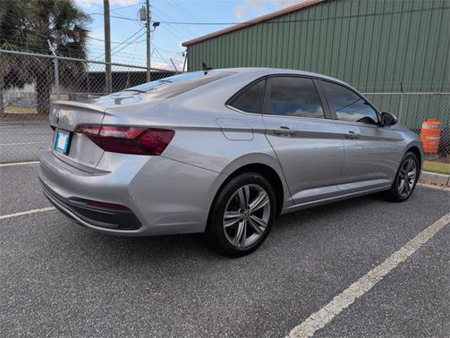 2023 Volkswagen Jetta 1.5T SE