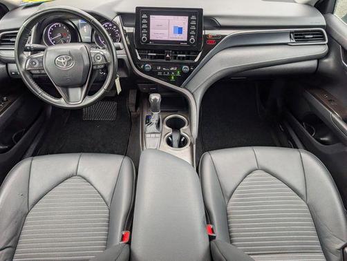 Celestial Silver Metallic 2024 Toyota Camry SE