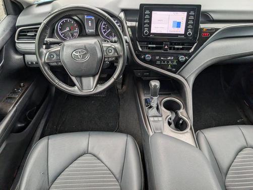 Celestial Silver Metallic 2024 Toyota Camry SE