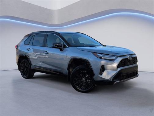 2024 Toyota RAV4 Hybrid SE