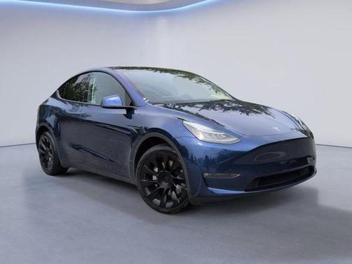 Deep Blue Metallic 2022 Tesla Model Y Long Range Dual Motor All-Wheel Drive