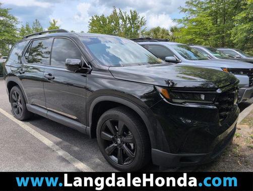 Crystal Black Pearl 2025 Honda Pilot Black Edition