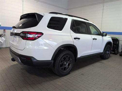2023 Honda Pilot AWD TrailSport