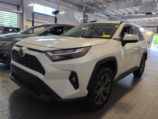 Blizzard Pearl 2022 Toyota RAV4 Hybrid XLE Premium