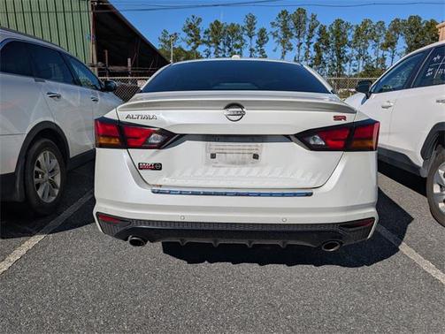 2023 Nissan Altima SR FWD