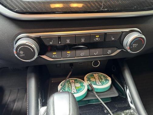 2023 Nissan Altima SR FWD