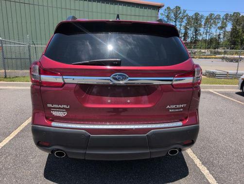 Crimson Red Pearl 2020 Subaru Ascent Limited 7-Passenger