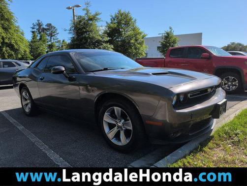 Granite Pearlcoat 2022 Dodge Challenger SXT