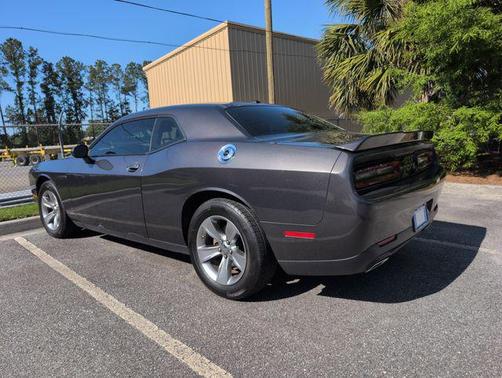 Granite Pearlcoat 2022 Dodge Challenger SXT