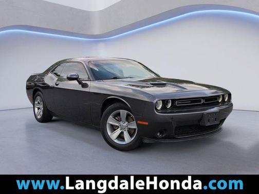 Granite Pearlcoat 2022 Dodge Challenger SXT
