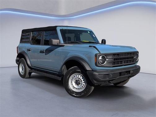 2022 Ford Bronco Base