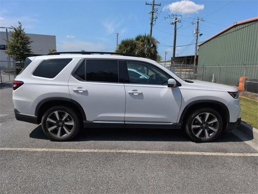 2024 Honda Pilot Touring 8-Passenger