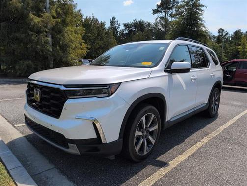2024 Honda Pilot Touring 8-Passenger