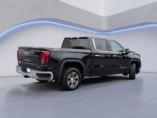 Onyx Black 2025 GMC Sierra 1500 SLT