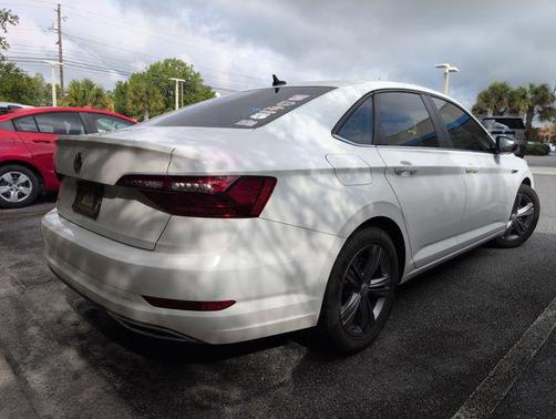 Pure White 2020 Volkswagen Jetta 1.4T R-Line