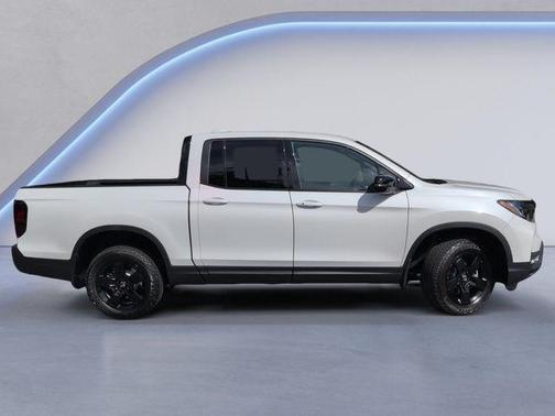 Platinum White 2026 Honda Ridgeline Black