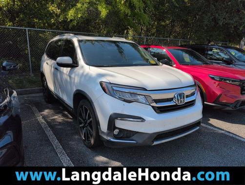 Platinum White 2022 Honda Pilot Touring 8-Passenger