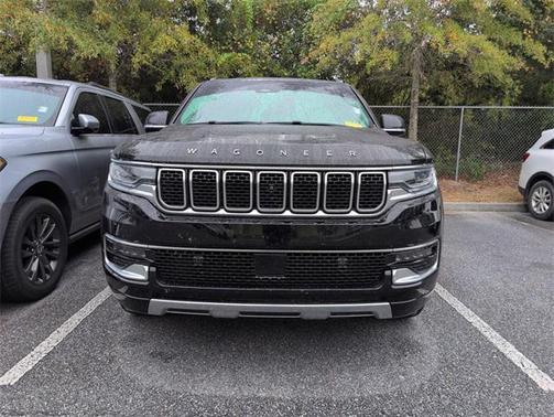 2023 Jeep Wagoneer L Series III 4x2