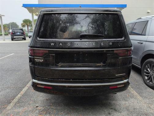 2023 Jeep Wagoneer L Series III 4x2