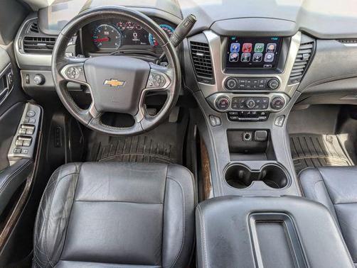 Pepperdust Metallic 2017 Chevrolet Tahoe LT