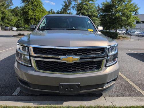 Pepperdust Metallic 2017 Chevrolet Tahoe LT