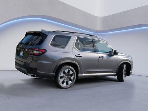 Modern Steel 2026 Honda Pilot Elite
