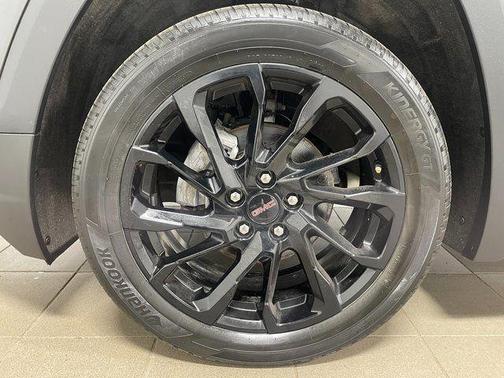 Ebony Twilight Metallic 2023 GMC Terrain SLE