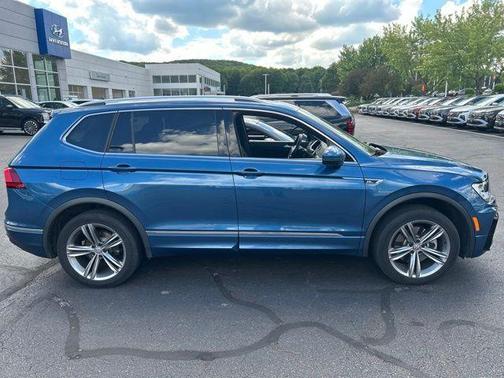 Silk Blue Metallic 2019 Volkswagen Tiguan 2.0T SEL R-Line
