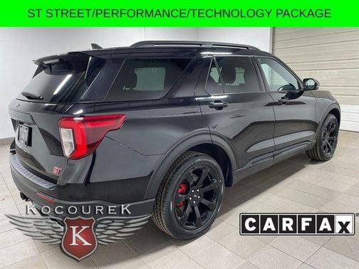 Black 2022 Ford Explorer ST
