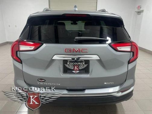 2023 GMC Terrain SLT