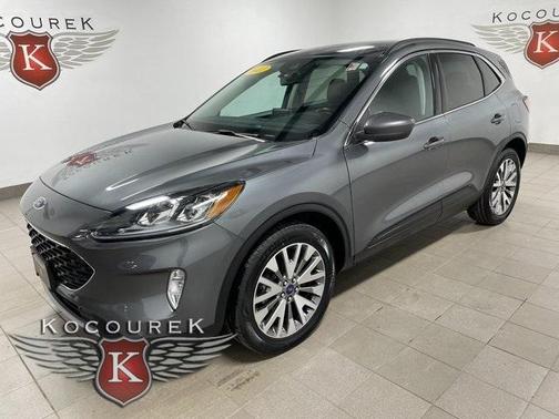 2022 Ford Escape Titanium