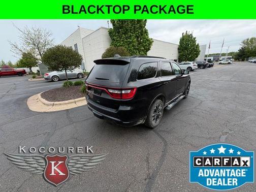 DB Black Crystal Clearcoat 2024 Dodge Durango GT